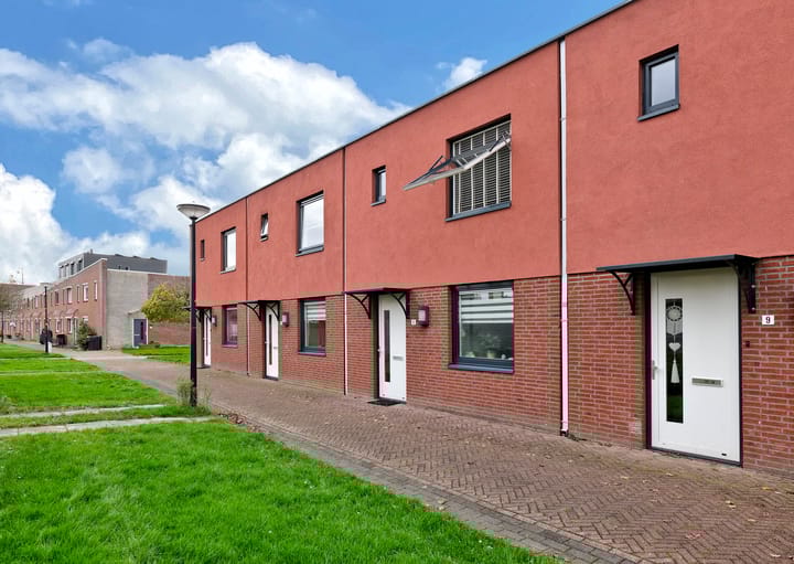 Photo 25 of Theodora Havertuin 11