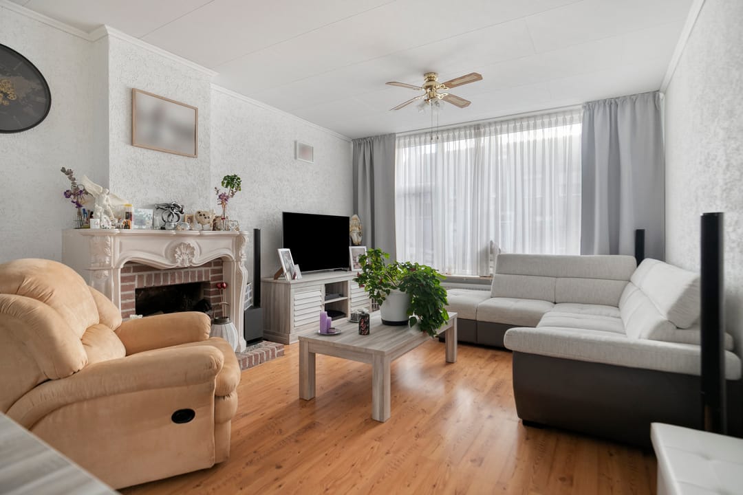 Foto 13 van Spoorstraat 54