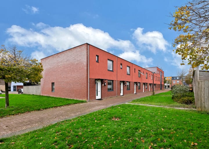 Photo 26 of Theodora Havertuin 11