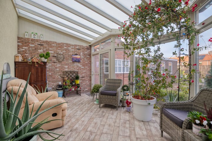 Foto 17 van Spoorstraat 54