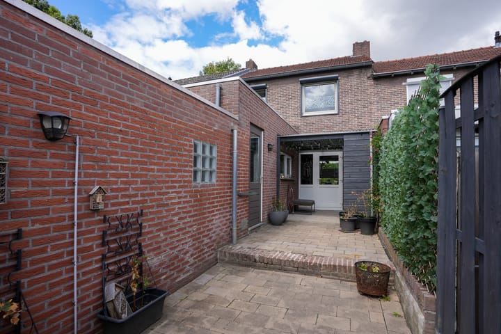 Foto 30 van Essenstraat 21