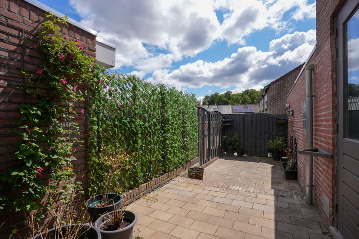 Foto 36 van Essenstraat 21