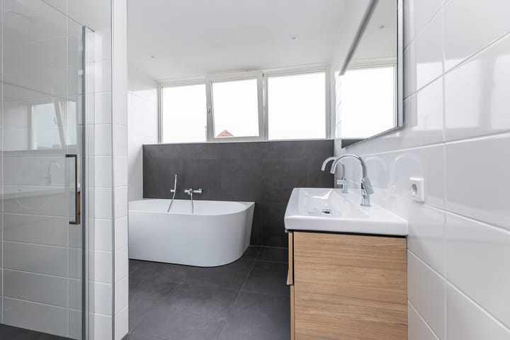 Photo 6 of Stationsweg 30