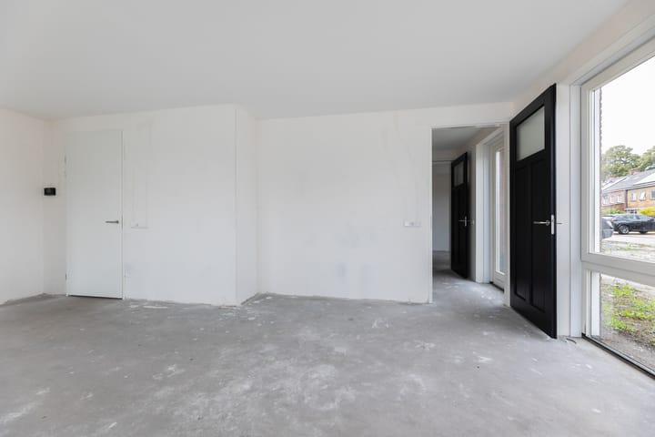 Photo 17 of Stationsweg 30