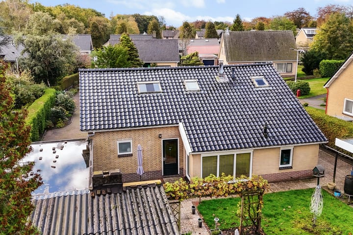 Photo 39 of H.W. van Glinstrastraat 37