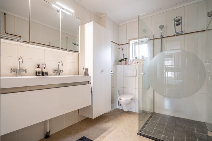 Photo 35 of Maarten 't Hartstraat 19