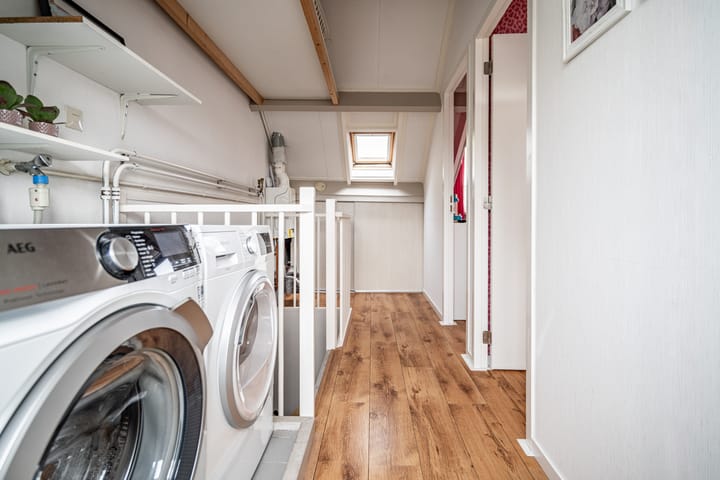 Photo 43 of Maarten 't Hartstraat 19