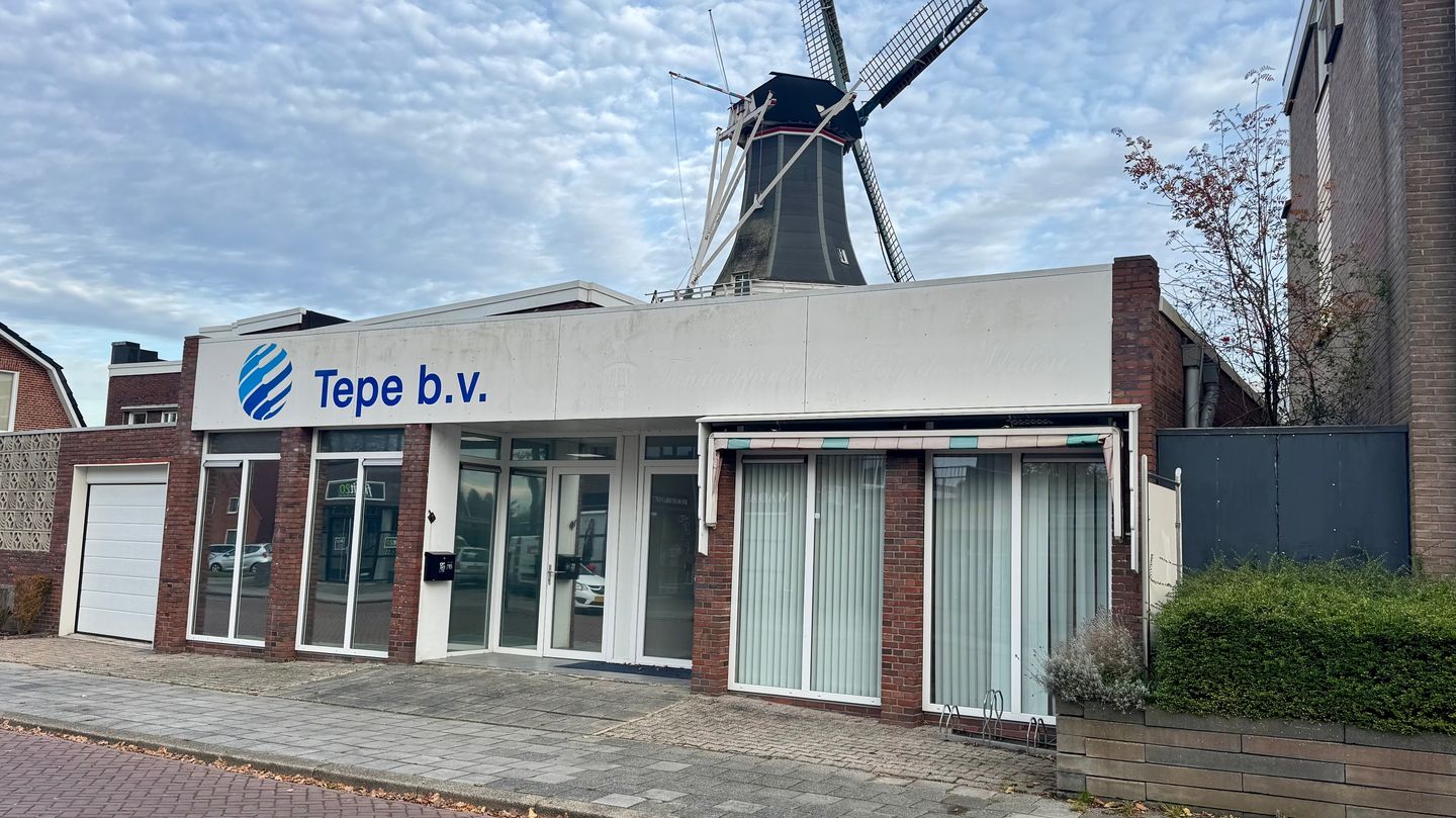 View photo 2 of Mauritsstraat 4