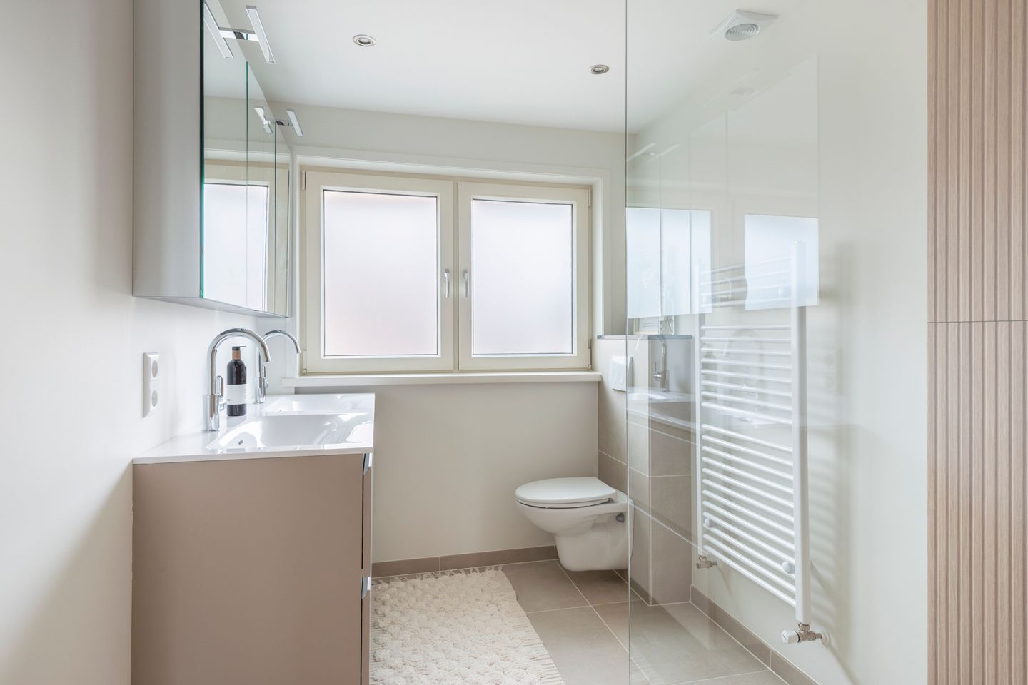 Photo 20 of Bodemanstraat 40