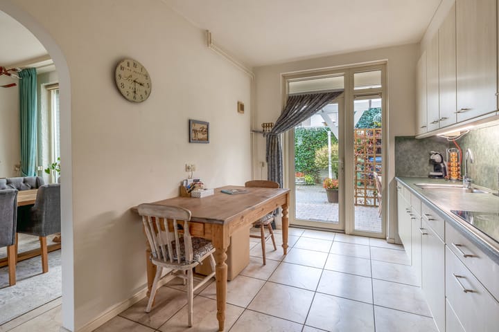 Photo 12 of Italiëlaan 10