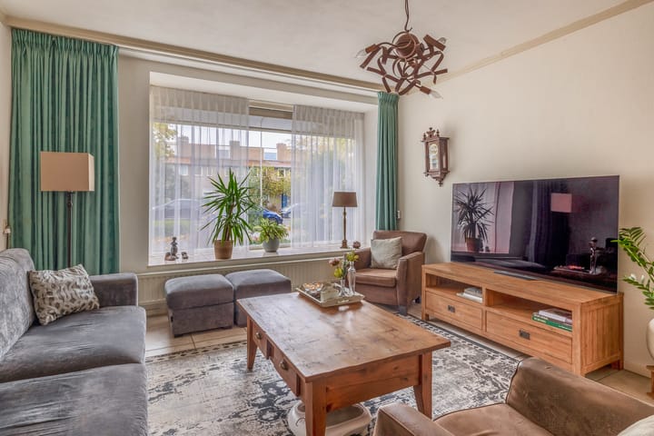 Photo 17 of Italiëlaan 10