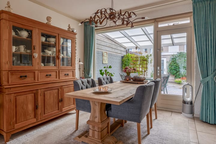 Photo 21 of Italiëlaan 10