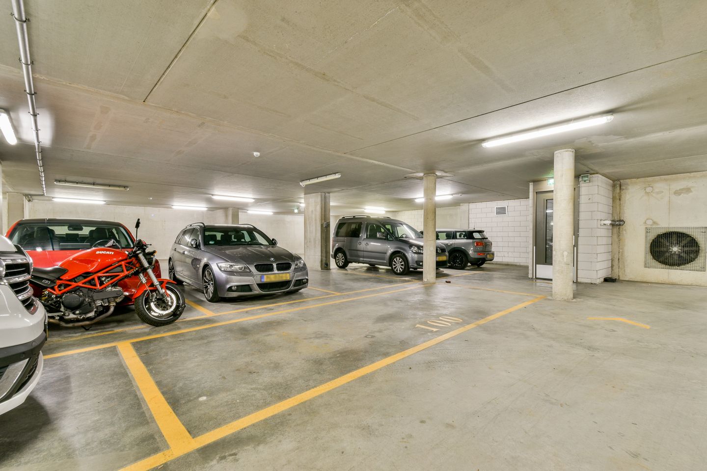 Foto 19 van Van Kinsbergenstraat 84