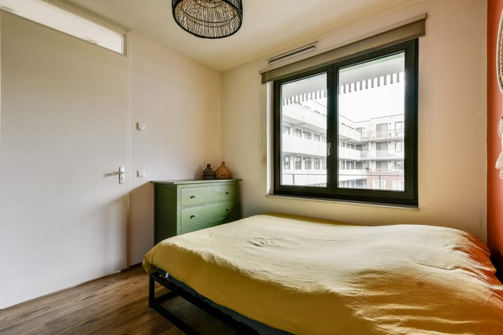 Foto 12 van Van Kinsbergenstraat 84