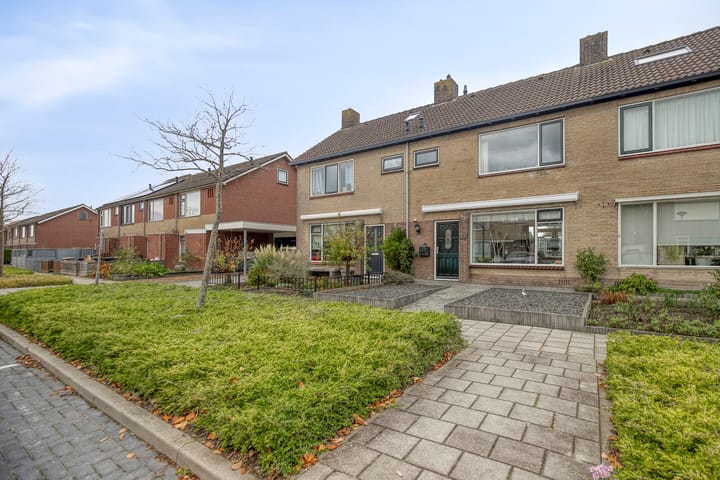 Photo 5 of Margrietlaan 27