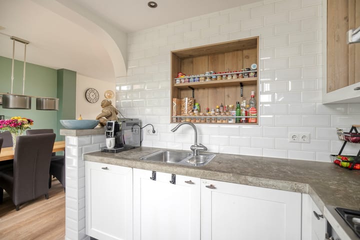 Photo 16 of Margrietlaan 27