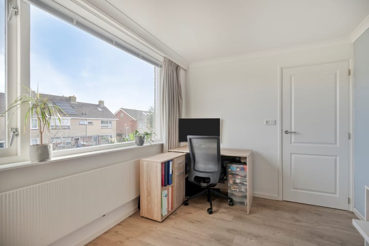 Photo 27 of Margrietlaan 27