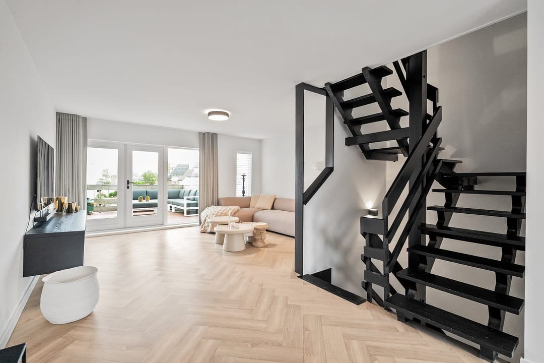 Photo 11 of Pluto 31