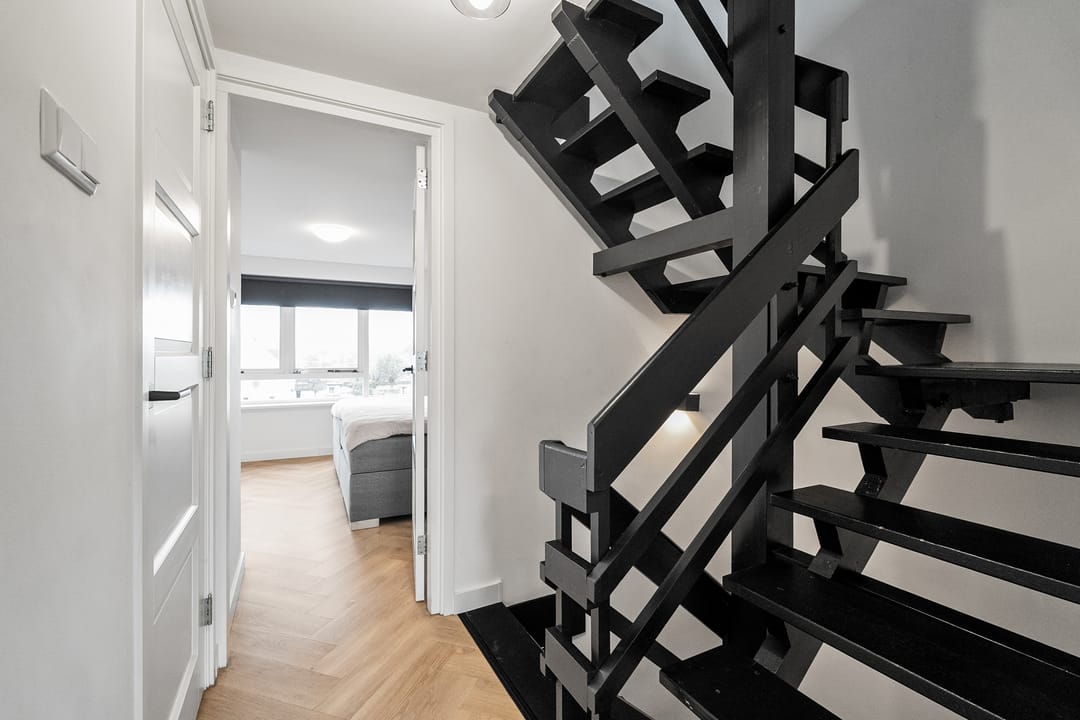 Photo 22 of Pluto 31