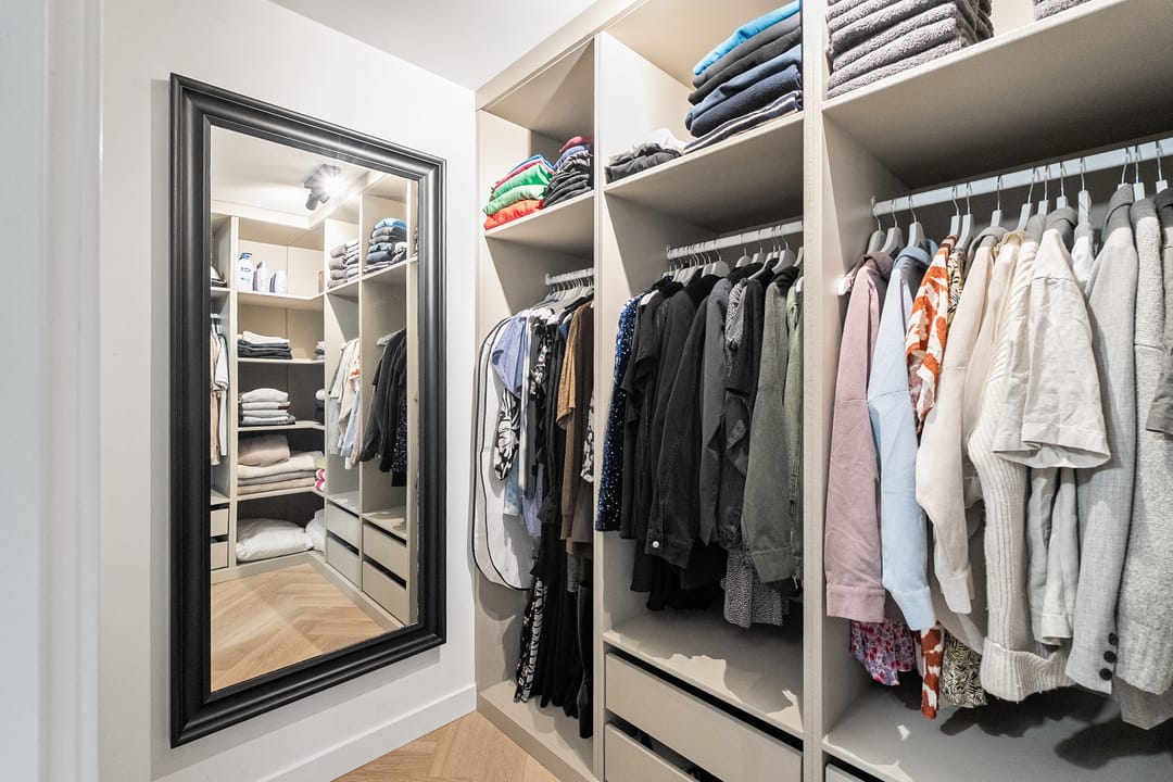 Photo 26 of Pluto 31