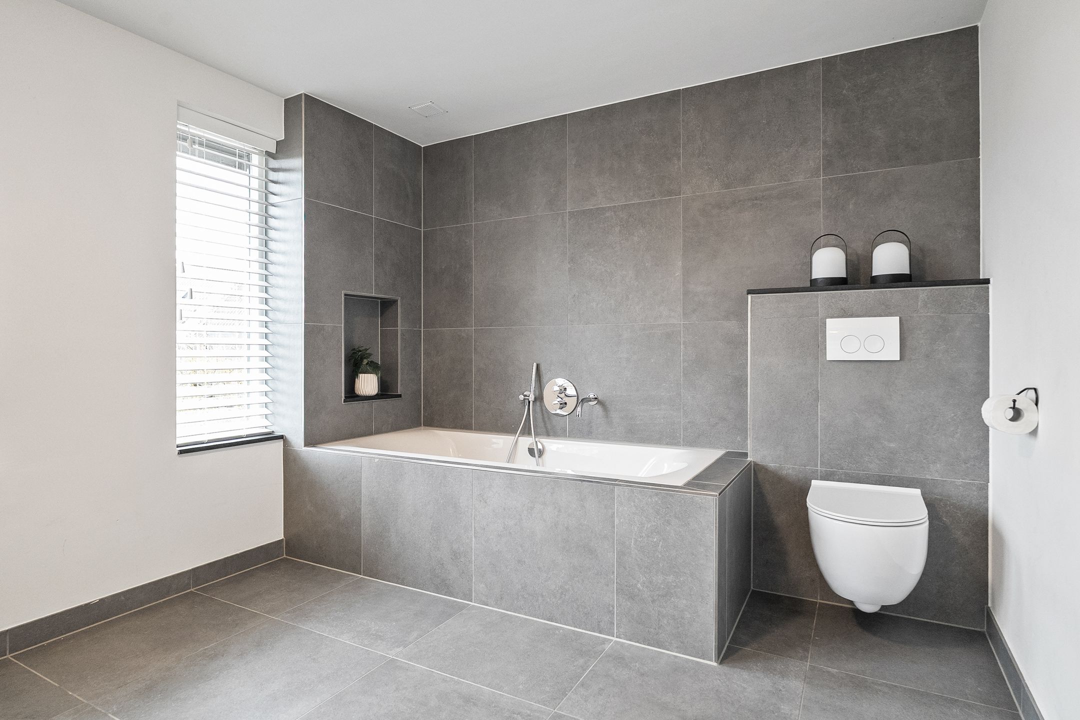 Photo 27 of Pluto 31