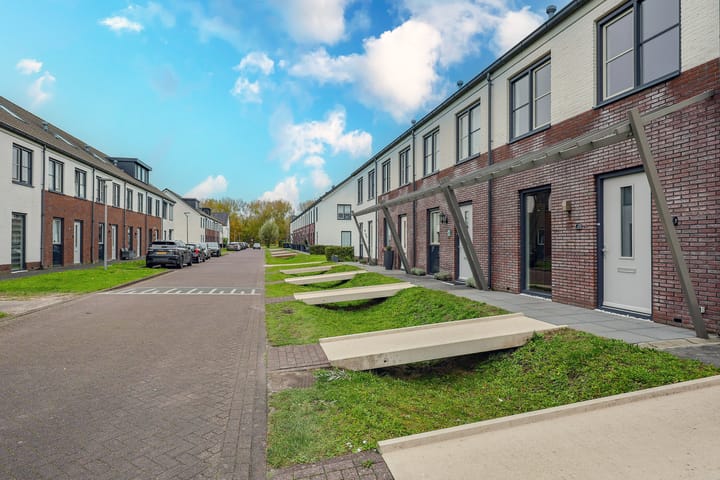 Photo 38 of Brigantiastraat 18