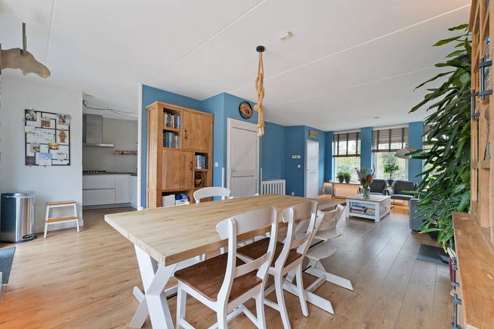 Photo 10 of Benensonstraat 21