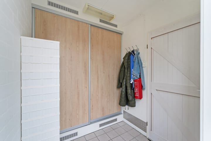 Photo 13 of Benensonstraat 21