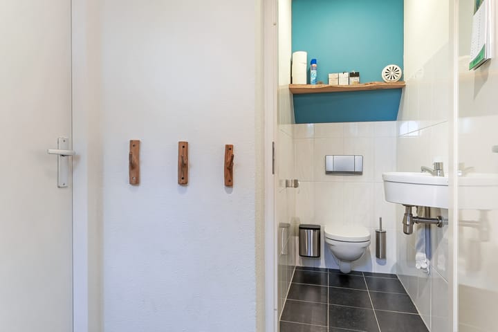 Photo 14 of Benensonstraat 21