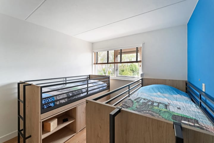 Photo 19 of Benensonstraat 21