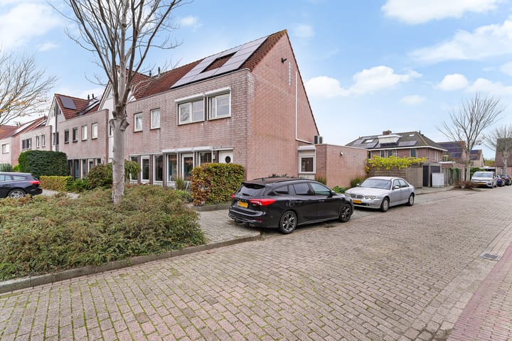 Photo 35 of Benensonstraat 21