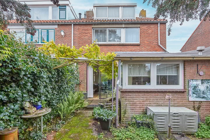 Foto 48 van Beatrixstraat 8