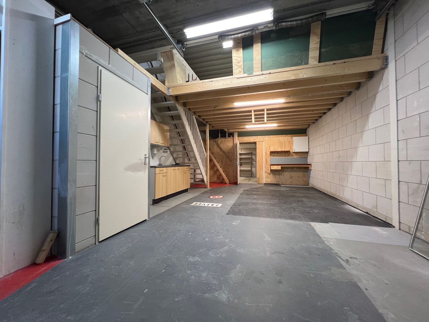 View photo 5 of Carneool 134