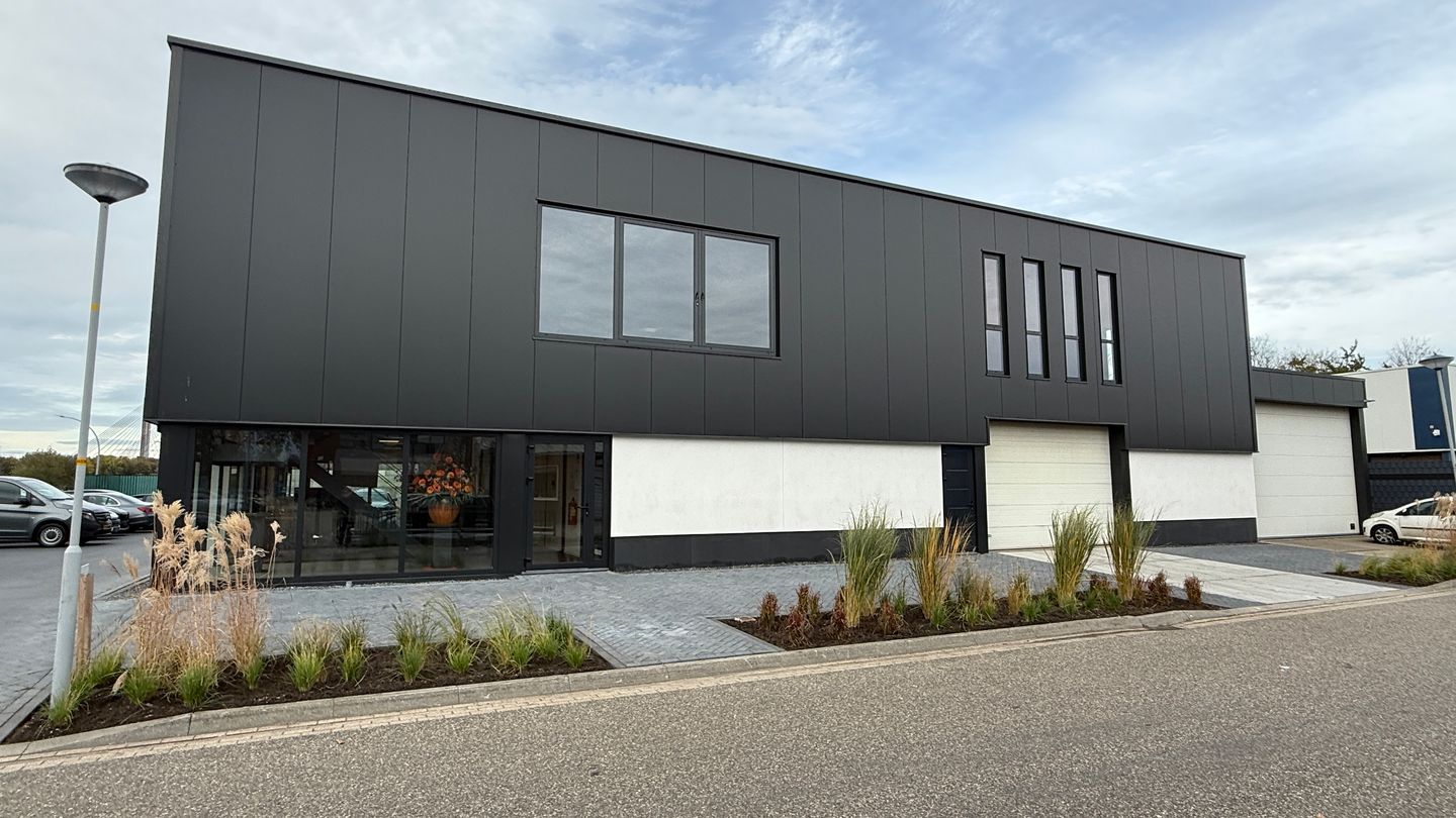 Bekijk foto 3 van Dwarsweg 22