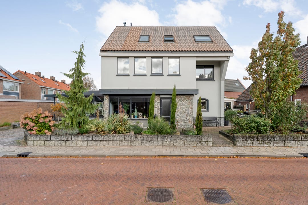 Photo 2 of van Laerstraat 4