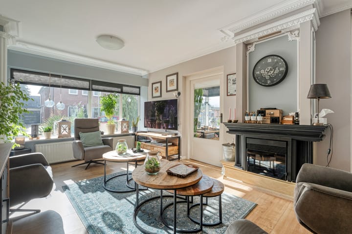 Foto 6 van van Laerstraat 4