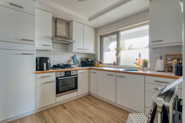 Foto 34 van van Laerstraat 4