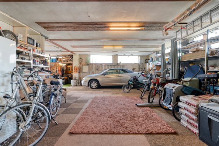 Foto 48 van van Laerstraat 4