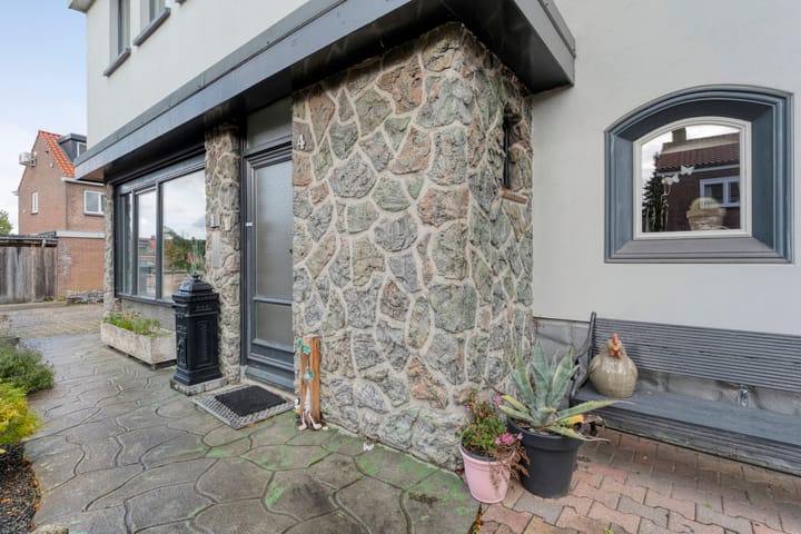 Foto 54 van van Laerstraat 4