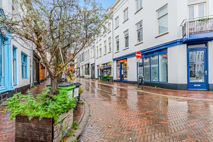 Foto 40 van Poststraat 24