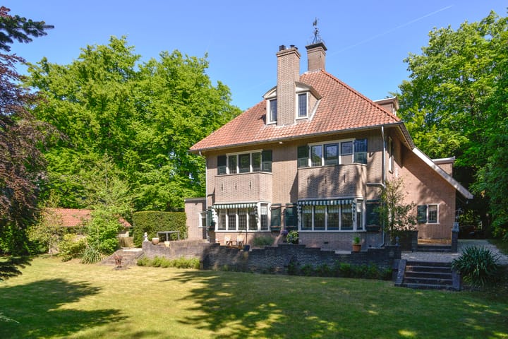 Foto 39 van Rutgers van Rozenburglaan 1