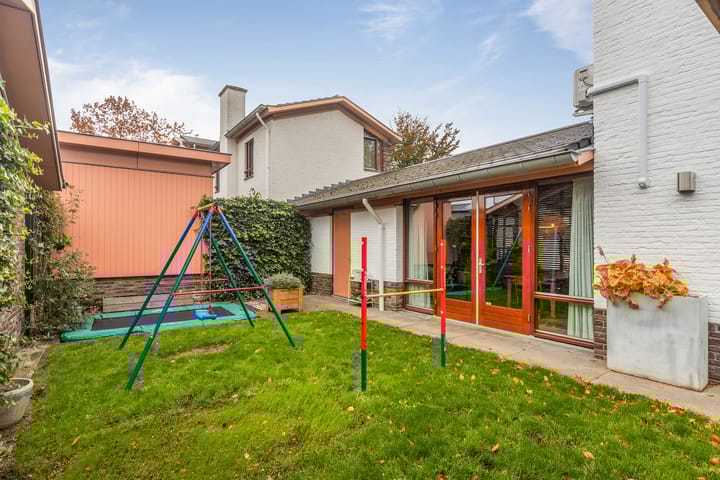 Foto 36 van Beukeboomweg 30