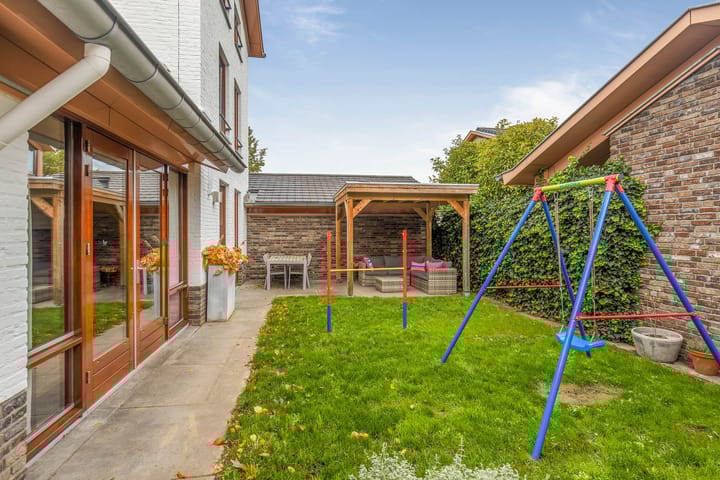 Foto 37 van Beukeboomweg 30