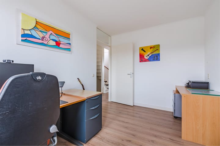 Photo 32 of Walstro 34