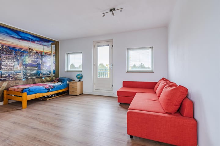 Photo 37 of Walstro 34