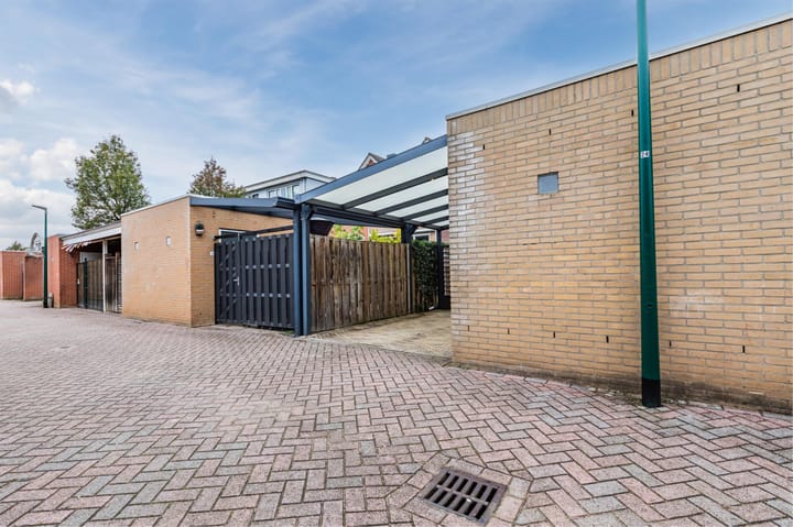 Photo 63 of Walstro 34