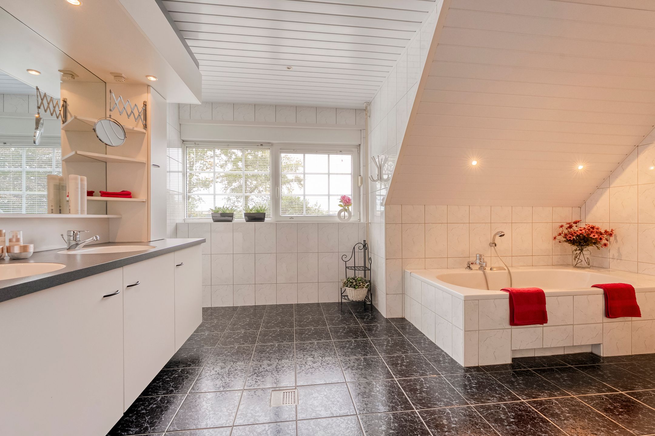 Foto 33 van Amsinksweg 25