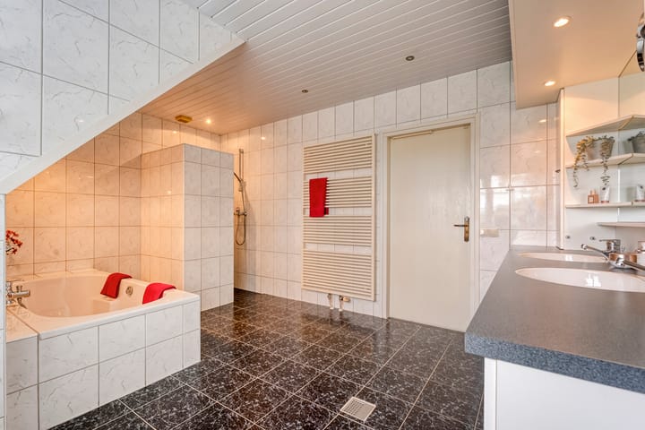 Foto 34 van Amsinksweg 25