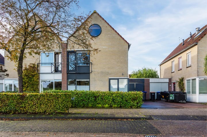 Foto 2 van Atalanta 147