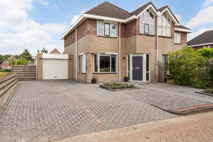 Photo 1 of Kornelis Joustrastraat 28